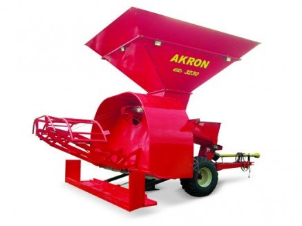 Akron GTX 3200 grain bagger